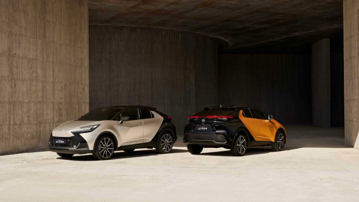 Toyota C-HR fram- och bakifrån