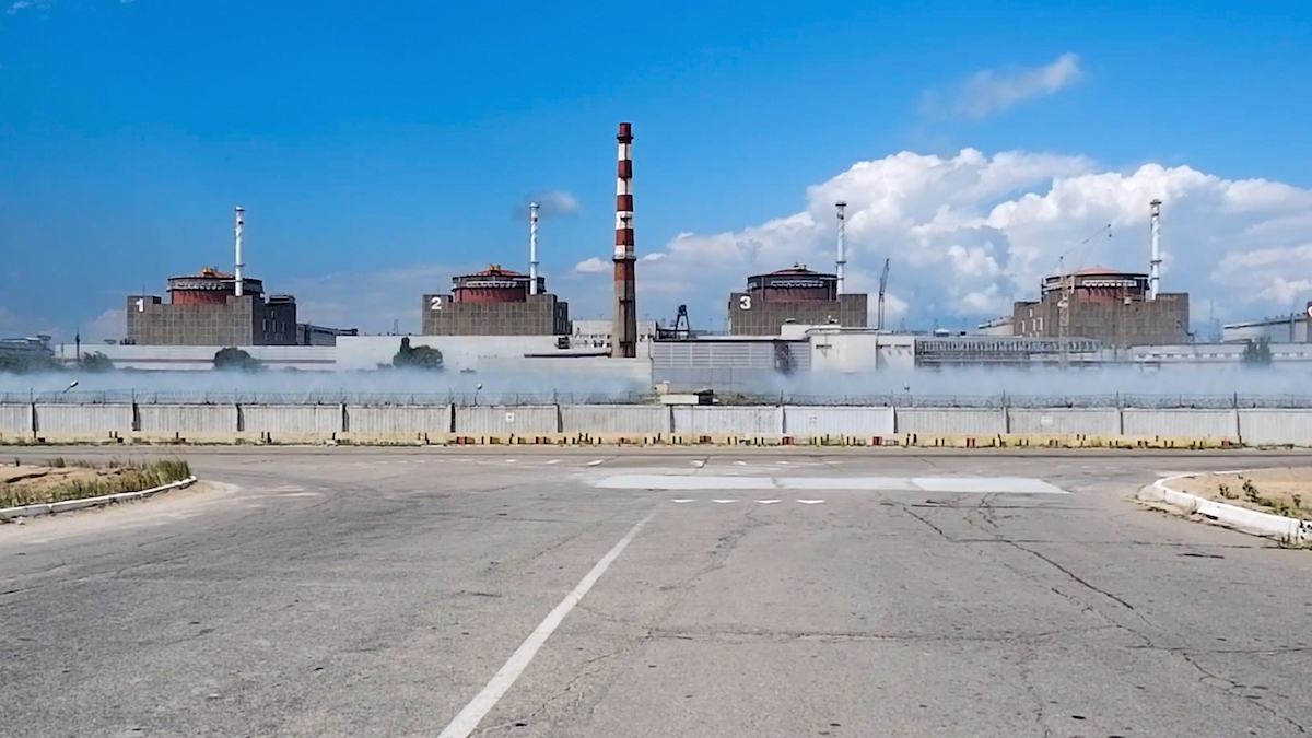 Zelenskyj varnar: Rysk terrorattack mot kärnkraftverk